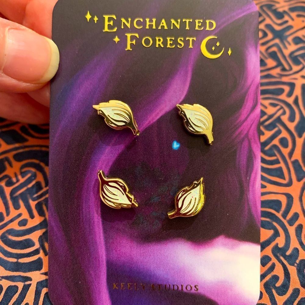 Enchanted Forest ✨Set of Four Flower Bud Mini ✨ Enamel Pin 0.5” NWT - Picture 1 of 4